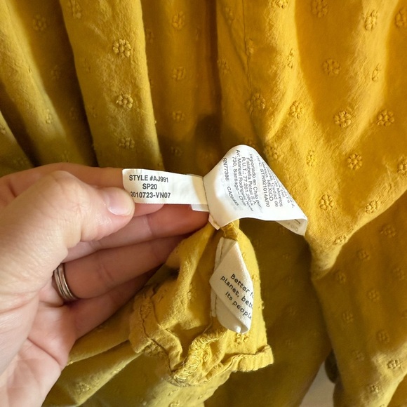 Madewell • Floral Embroidered Smocked Neck Raglan Top Ornate Gold Sz Small - Picture 8 of 9